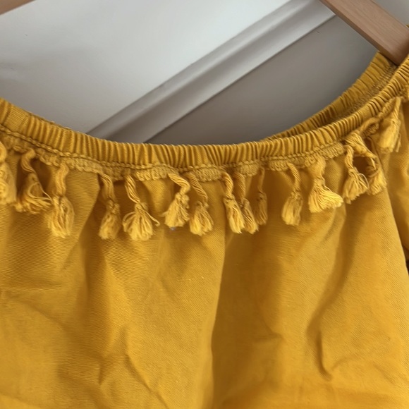 ✨Tassel Crop Top - Picture 2 of 6